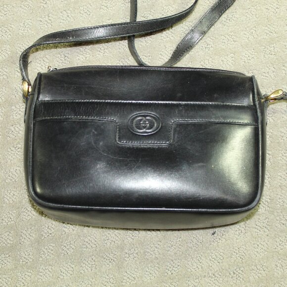 Authentic Vintage Gucci Crossbody Smooth Black Leather Purse w/ COA - Picture 3 of 16